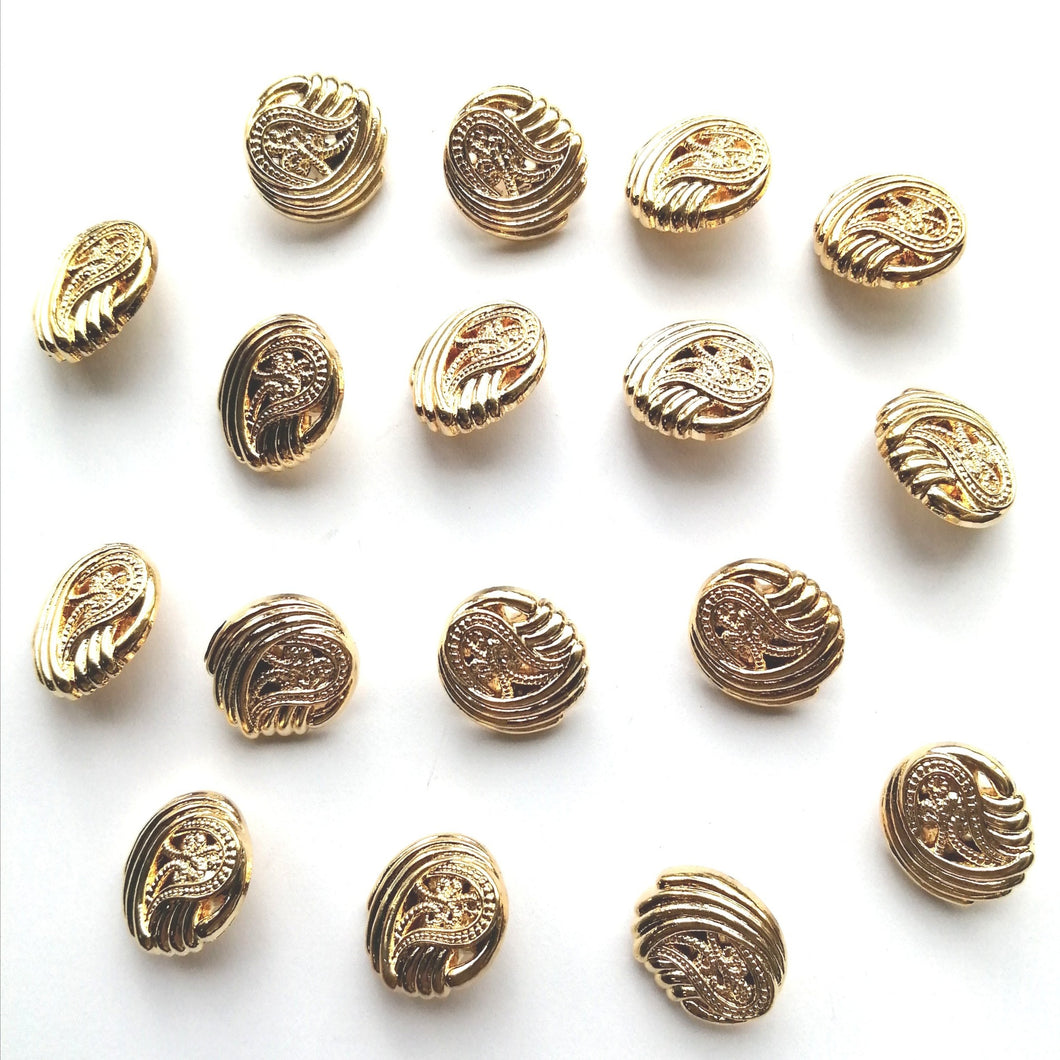 Gold effect Oval Button - (20mm/18mm)