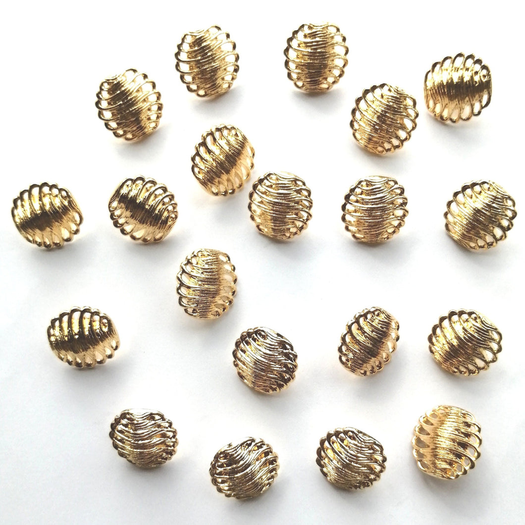 Light Gold Oval Button - (18mm/15mm)