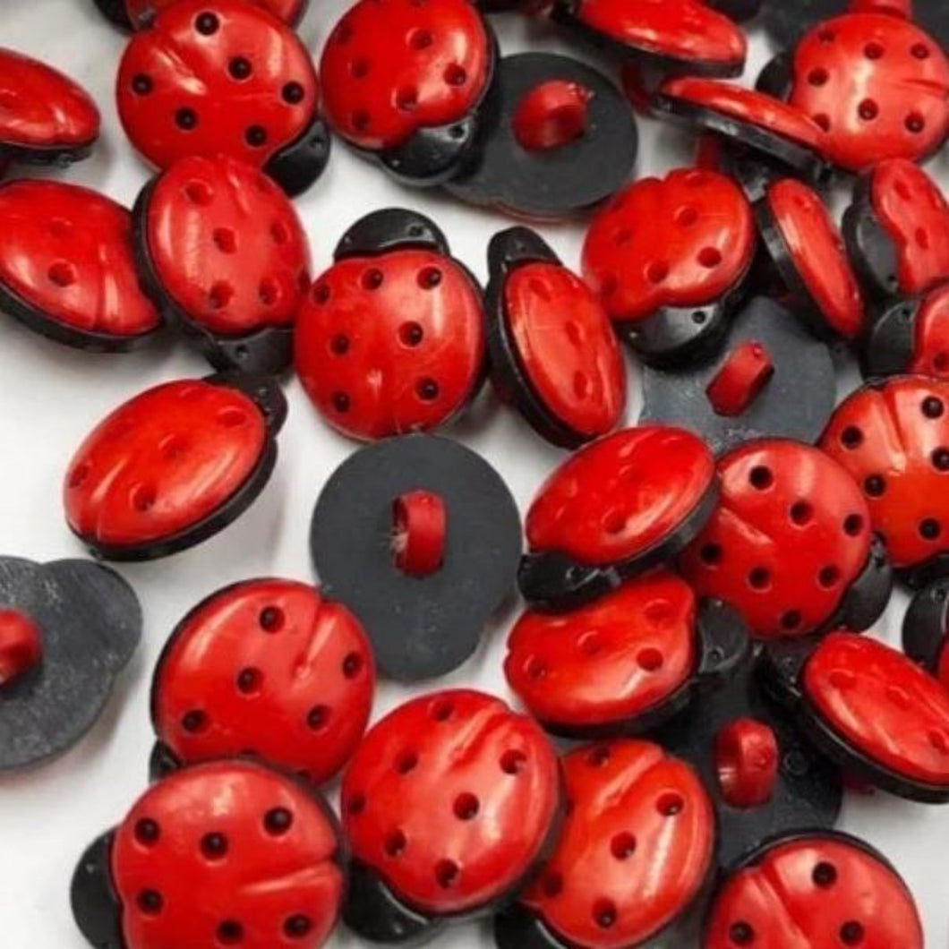 Pack of 10 x Ladybug button - (15mm)