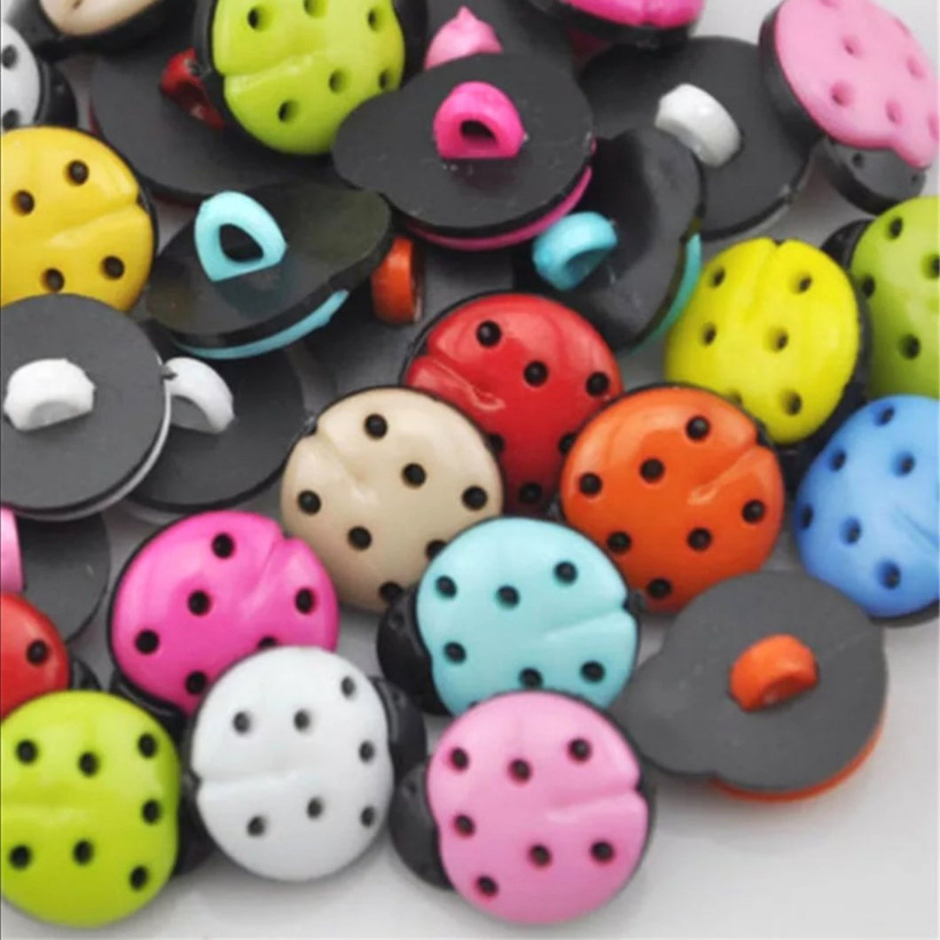 Pack of 10 x Assorted Colours Ladybug Buttons - (15mm)